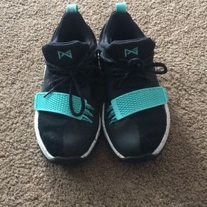 Nike “Paul George” girls basketball sneakers.